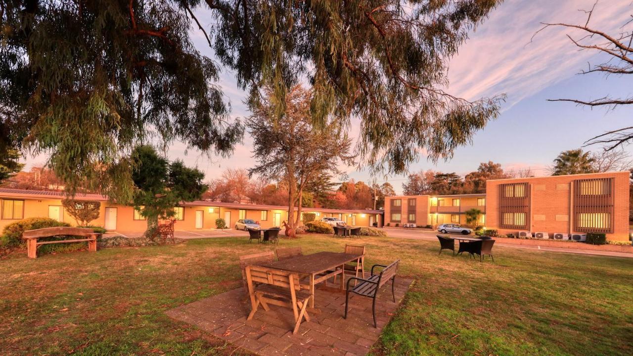 Hamilton Hume Motor Inn Yass Exterior photo