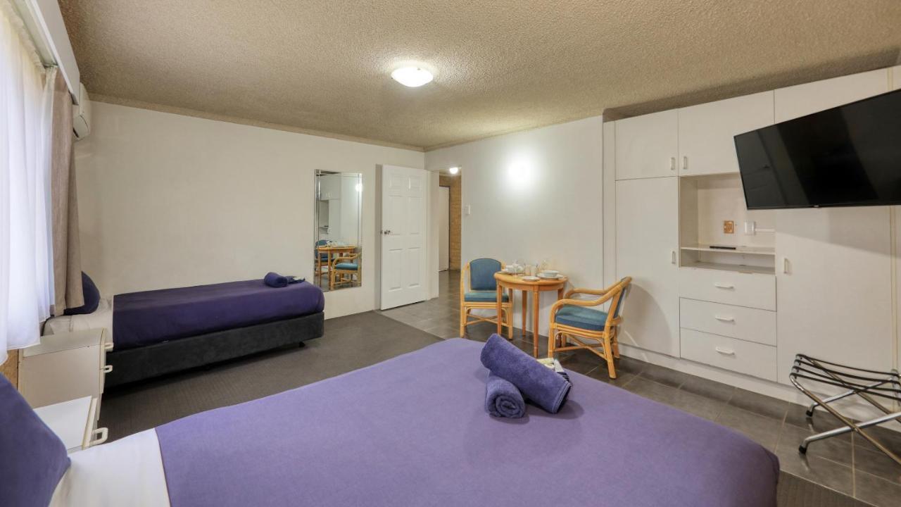 Hamilton Hume Motor Inn Yass Exterior photo